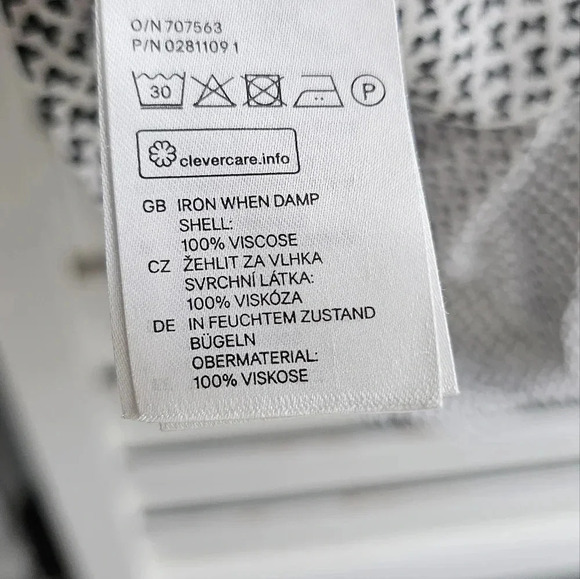 H&M White Black Butterfly Viscose Dress Short Sleeve Mini Dress size L - Picture 7 of 7